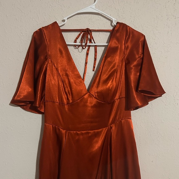Galina Signature Charmeuse V-Neck Flutter Sleeve Evening Dress in Sienna Size 6 - Picture 4 of 8